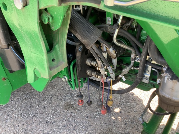 Photo of 2019 John Deere 4052R