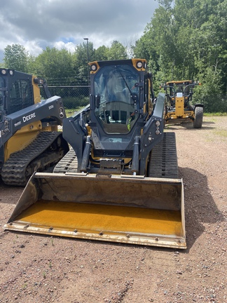 Photo of a 2024 John Deere 333 P