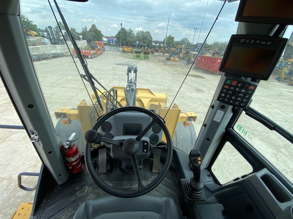 2023 John Deere 524 P