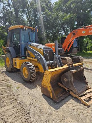 Photo of a 2013 John Deere 310SK