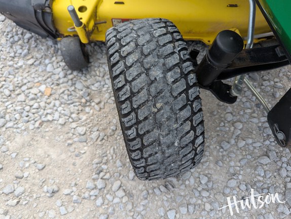 Photo of 2018 John Deere X380