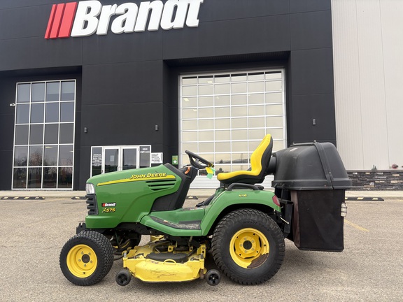 Photo of 2004 John Deere X575