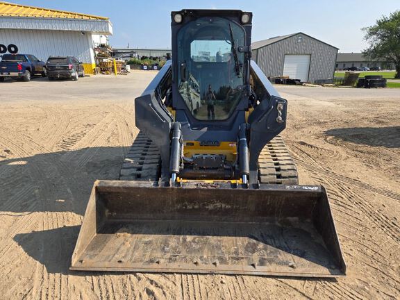 2022 John Deere 333G