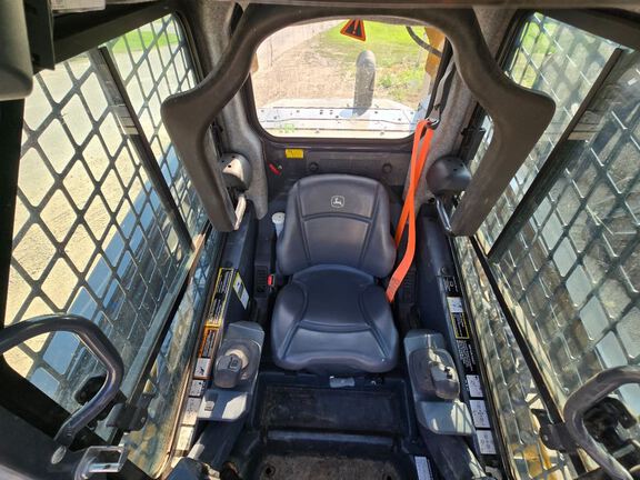 2022 John Deere 333G