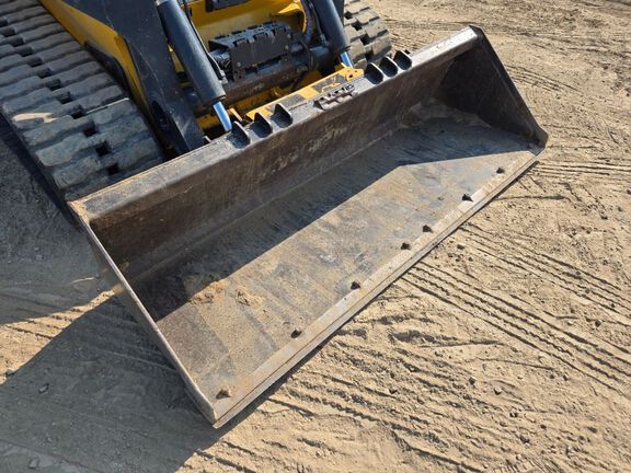 2022 John Deere 333G
