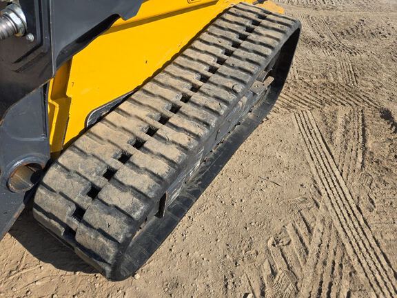 2022 John Deere 333G