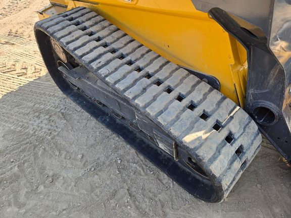 2022 John Deere 333G