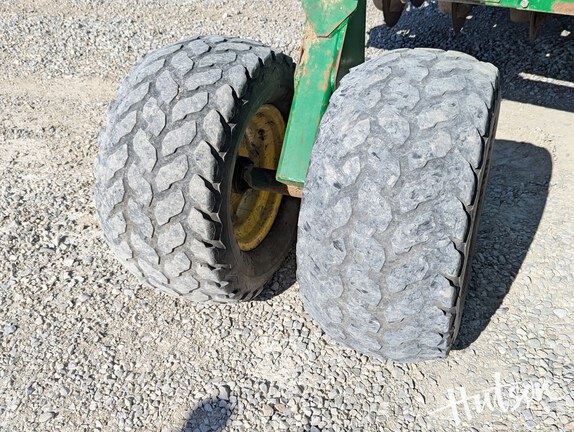 Photo of 1998 John Deere 1850