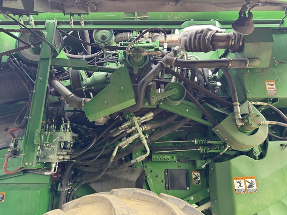 Used 2019 John Deere S790 Combines at Horizon Ag & Turf in Vermilion, AB - Photo6