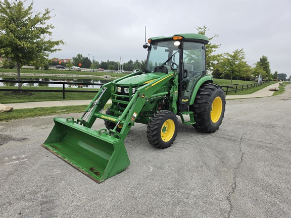 2019 John-Deere 4052R