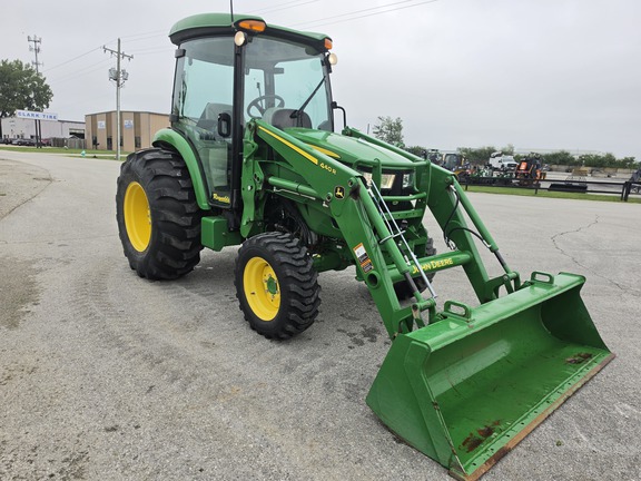 2019 John-Deere 4052R