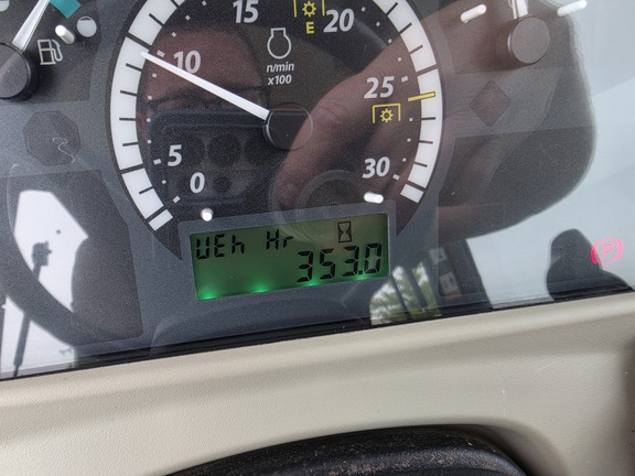 2019 John-Deere 4052R