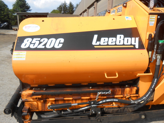 2025 Leeboy 8520C