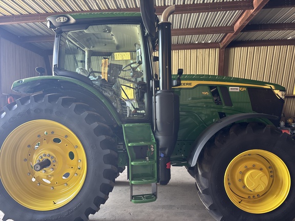 Used 2026 John Deere 6R 195 Row Crop Tractors at Koenig Equipment in Urbana, OH - Photo2