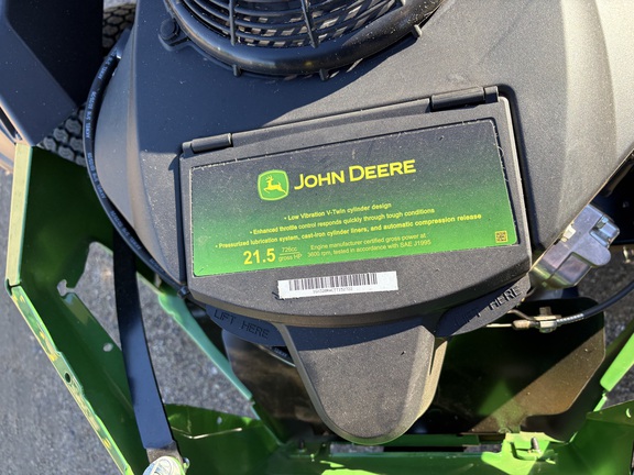 2026 John Deere Z320R - Photo7