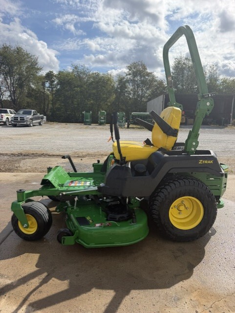 2025 John Deere Z515E