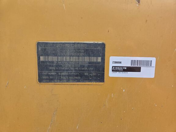 2022 John Deere 844L8.0P