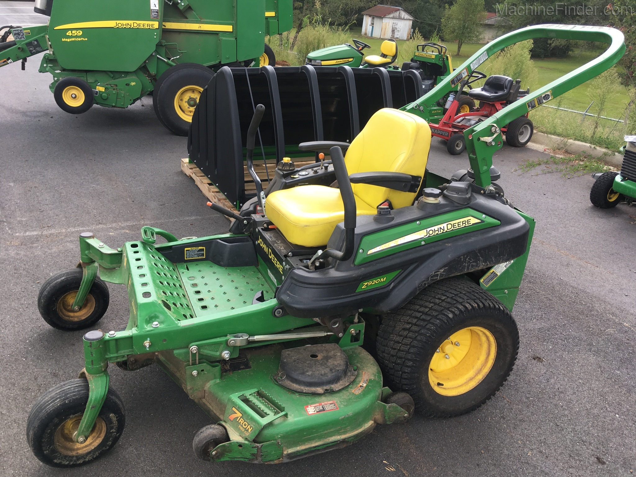 2015 John Deere Z920M Image 3