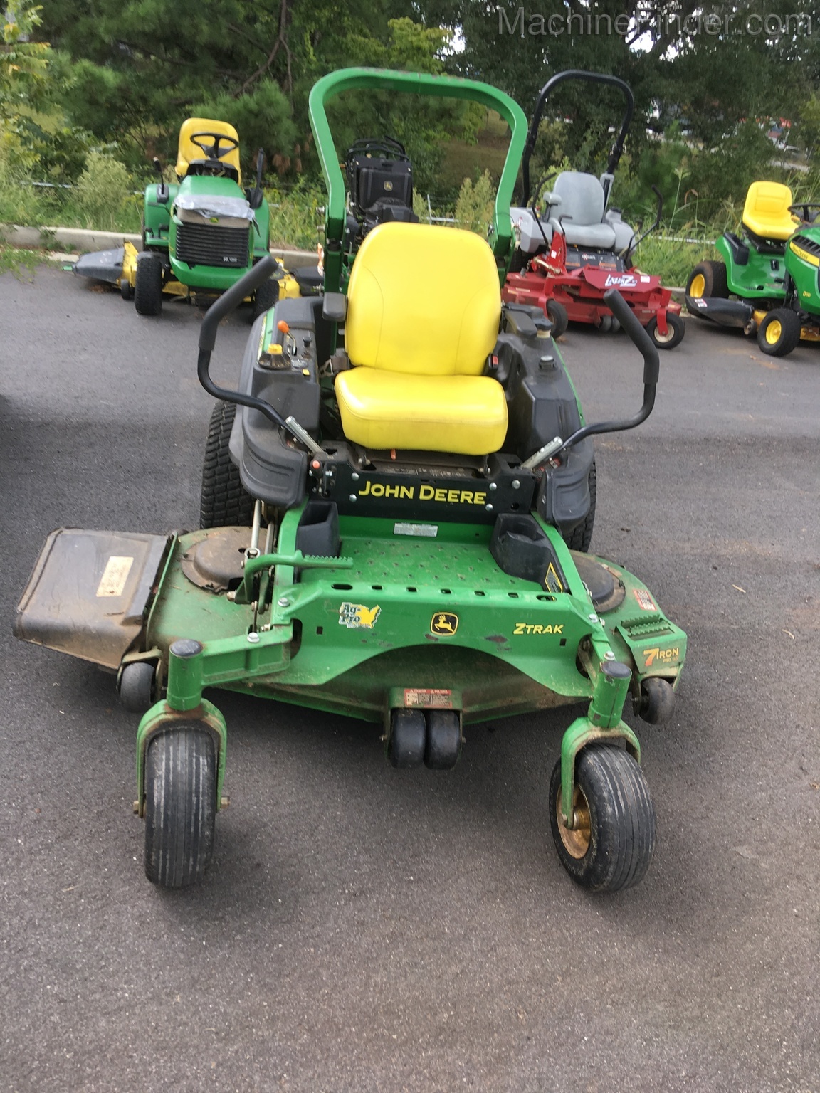 2015 John Deere Z920M Image 1