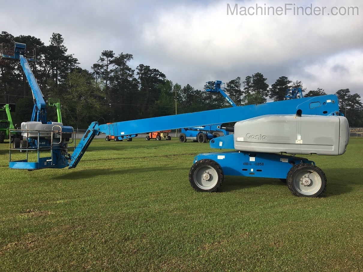 2011 Genie S65 Image 2