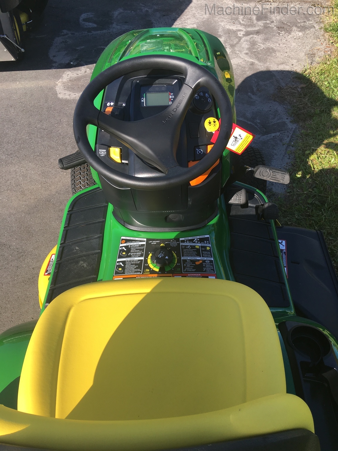 2020 John Deere X350 Image 2