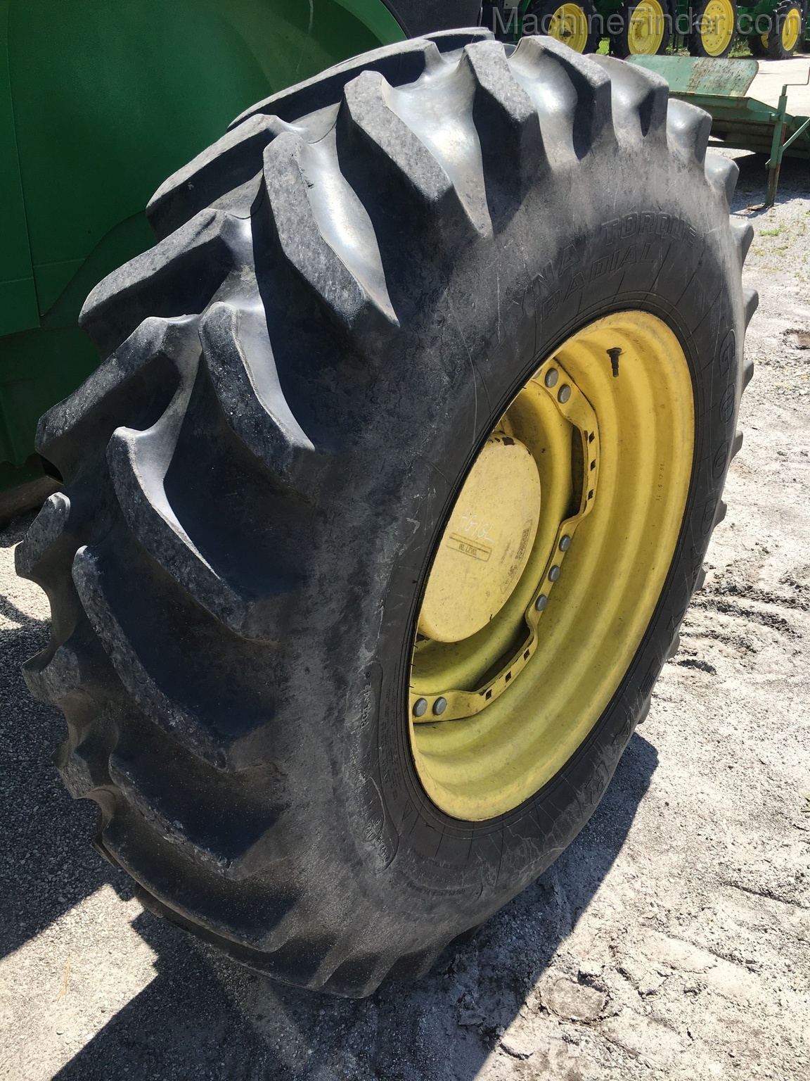 2013 John Deere 7200R Image 10