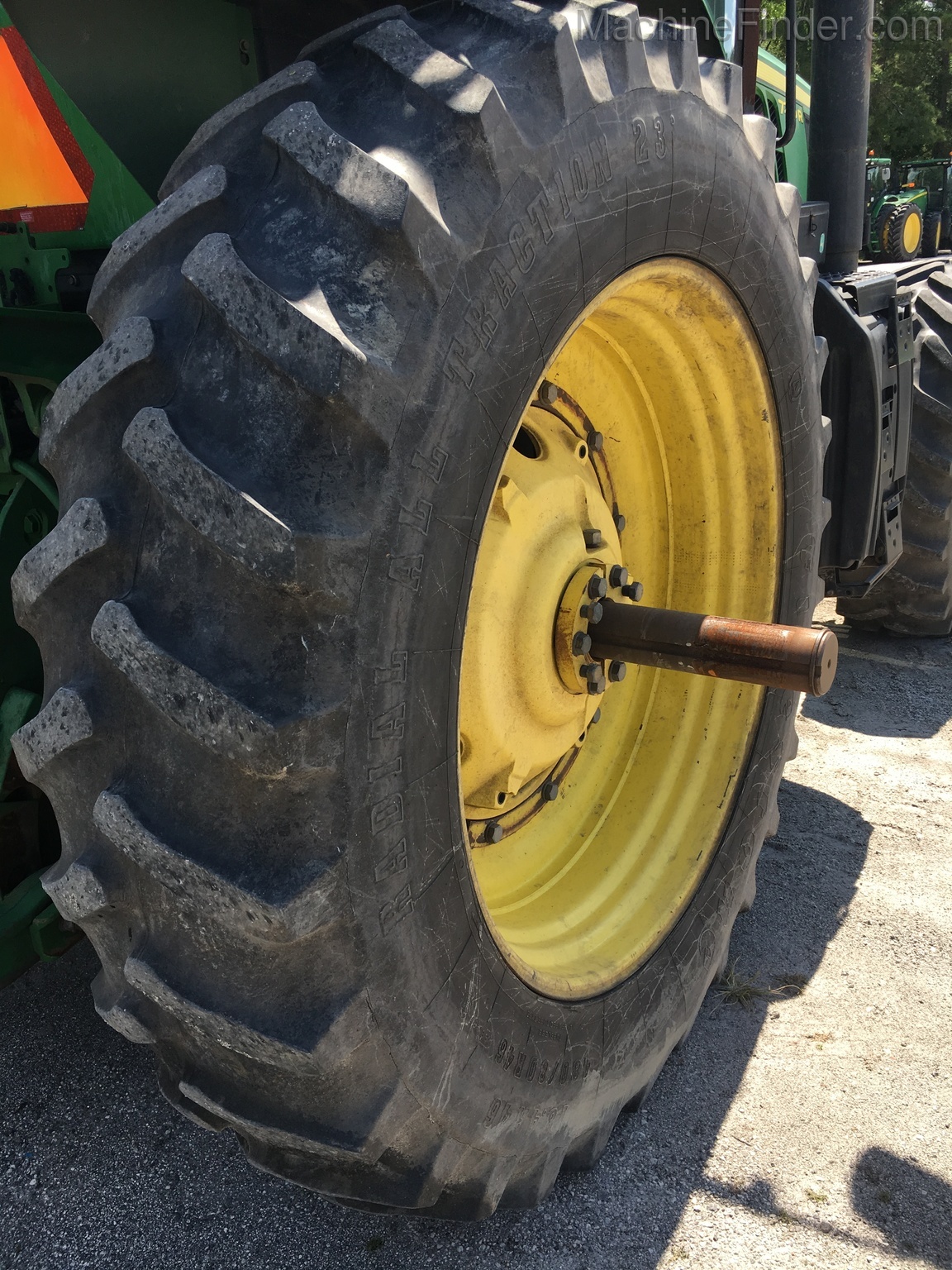 2013 John Deere 7200R Image 11