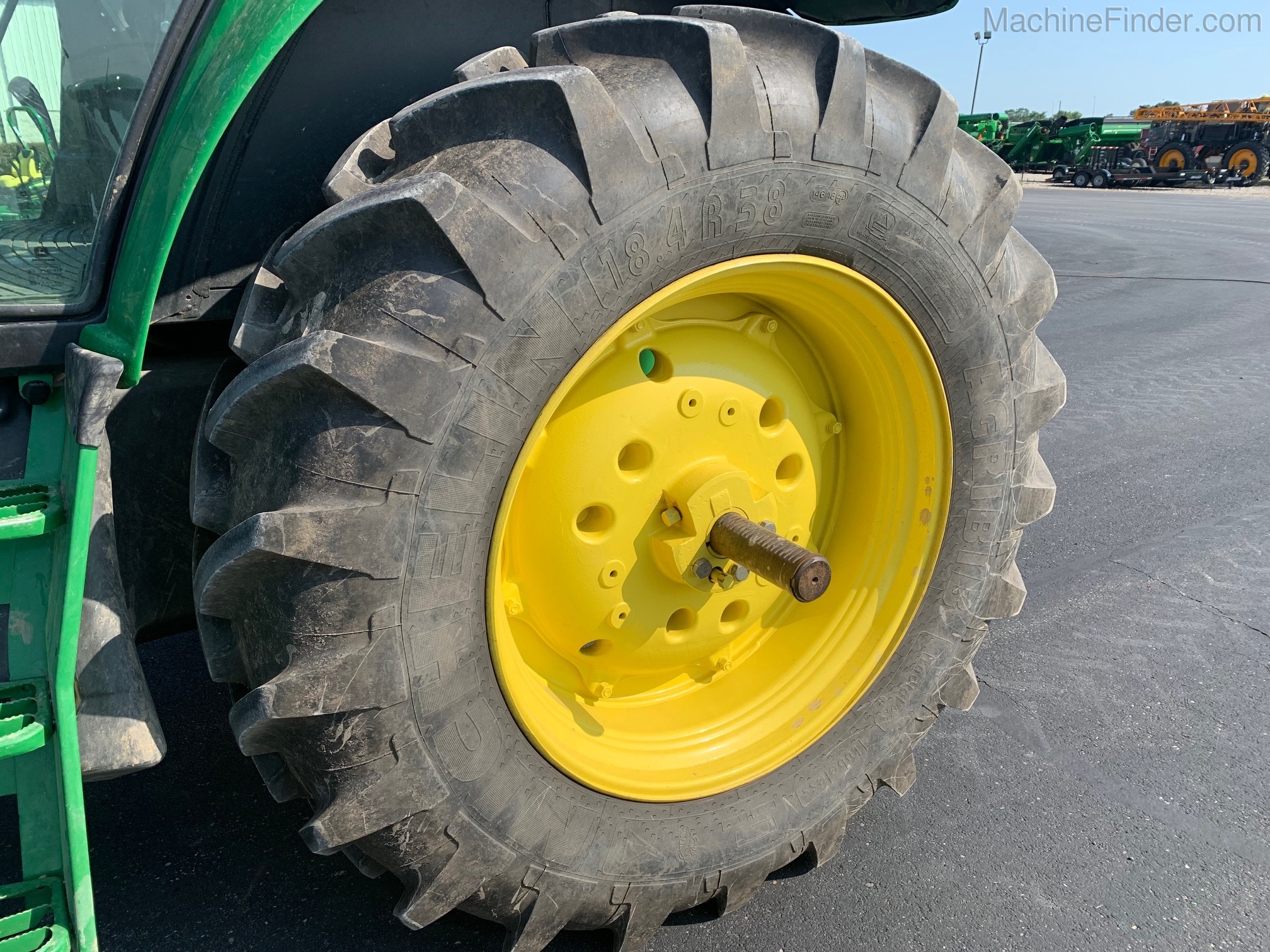 2017 John Deere 6130M Image 5