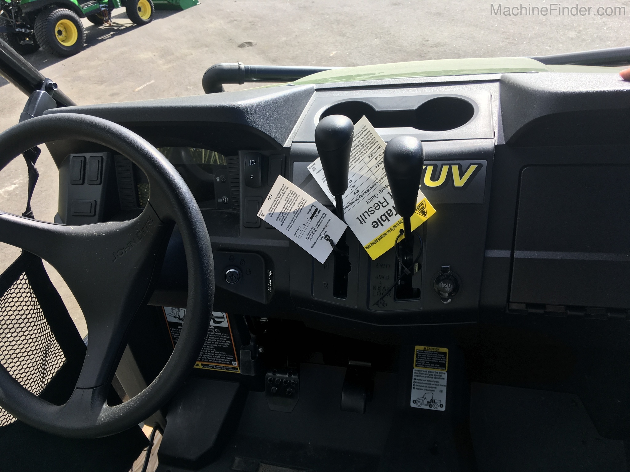2021 John Deere XUV590E TRAILER PACKAGE Image 6
