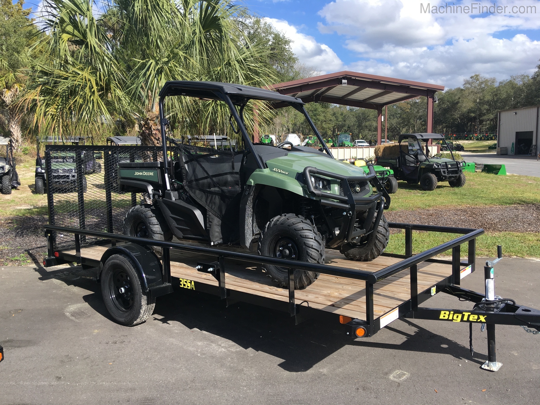 2021 John Deere XUV590E TRAILER PACKAGE Image 3