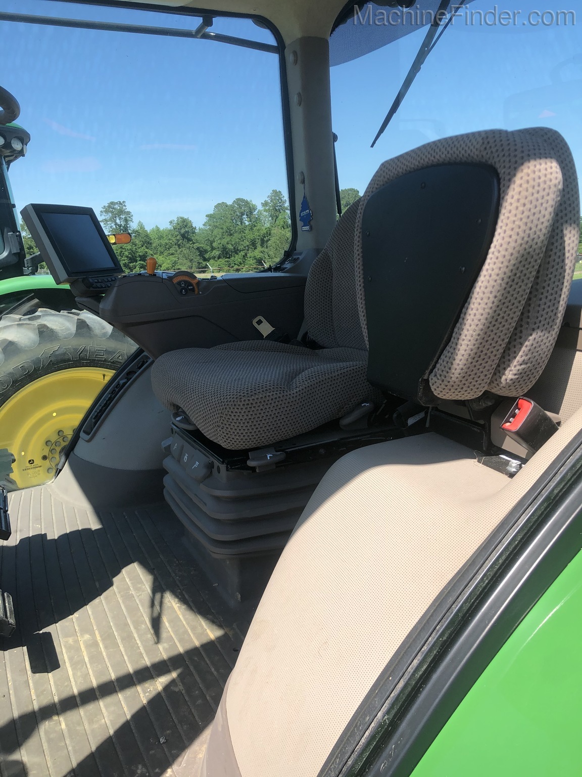 2018 John Deere 8295R Image 6