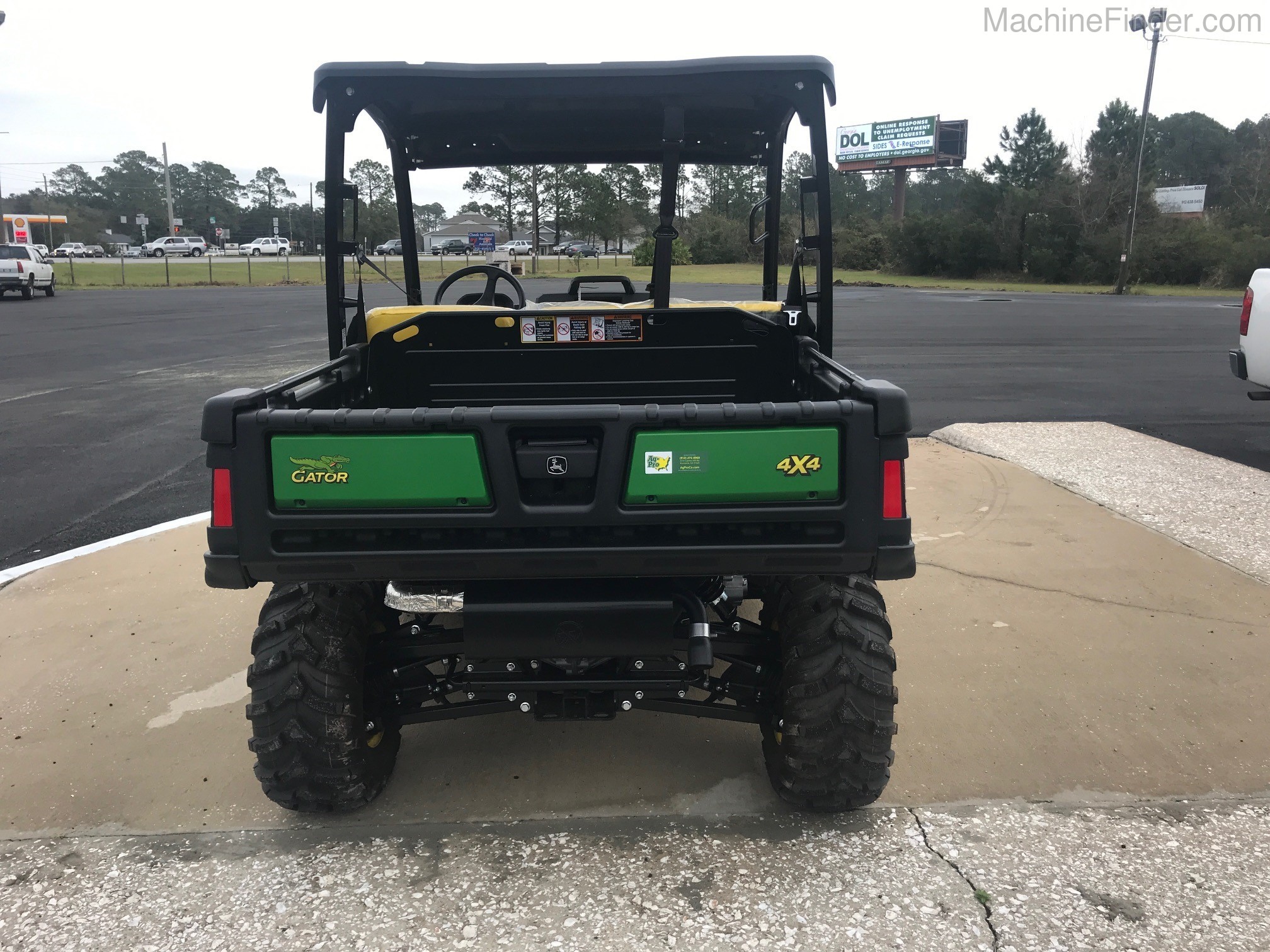 2019 John Deere 835E Image 5