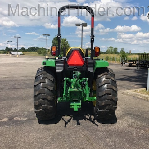 2020 John Deere 4052R Image 2
