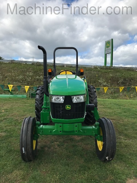2020 John Deere 5045E Image 2
