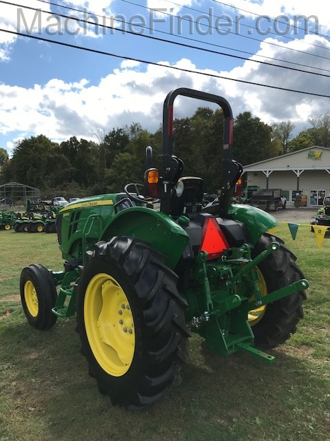 2020 John Deere 5045E Image 5