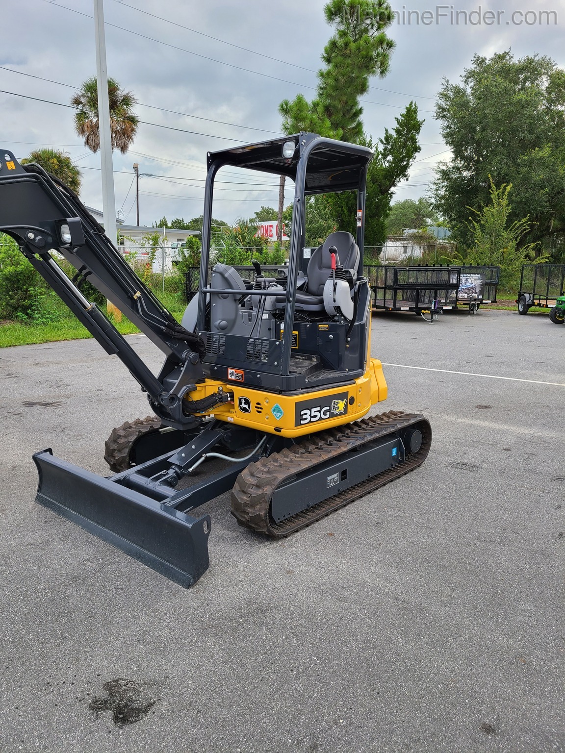 2020 John Deere 35G Image 1