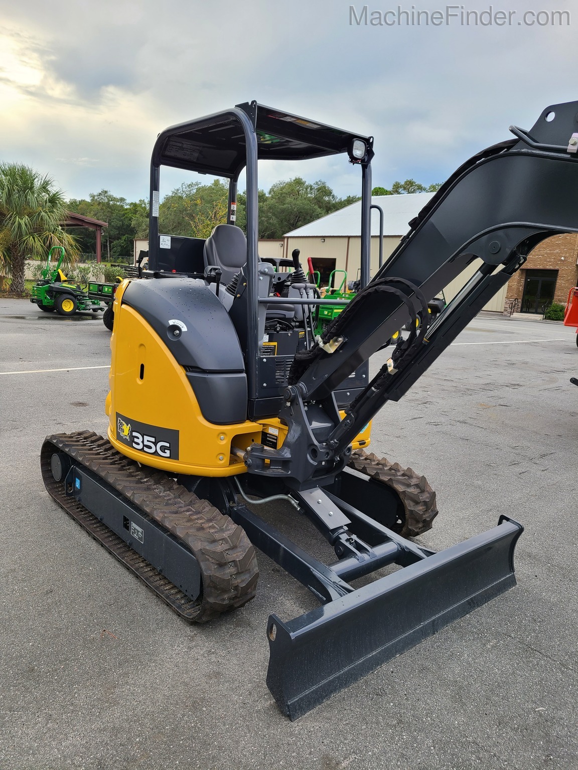 2020 John Deere 35G Image 3