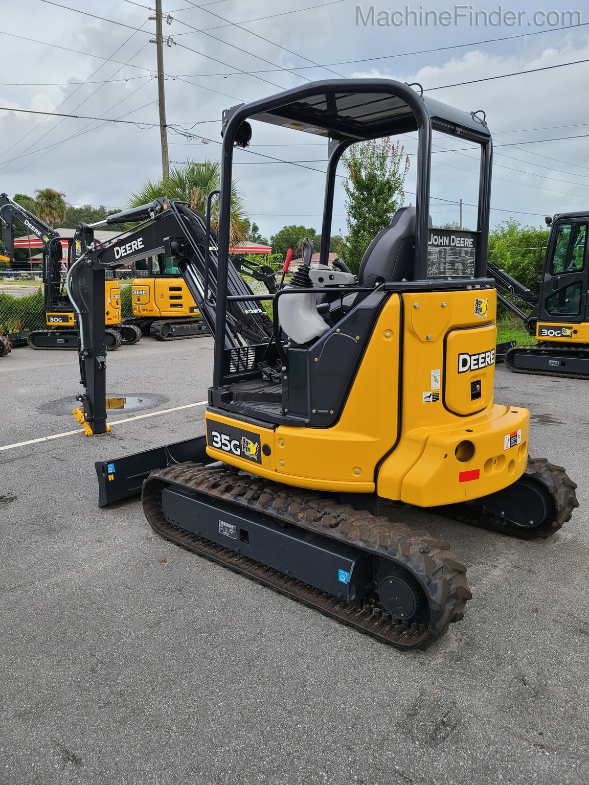 2020 John Deere 35G Image 6