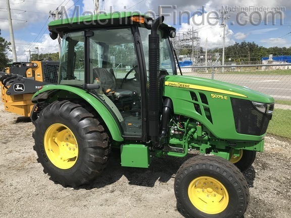 2020 John Deere 5075E Image 1