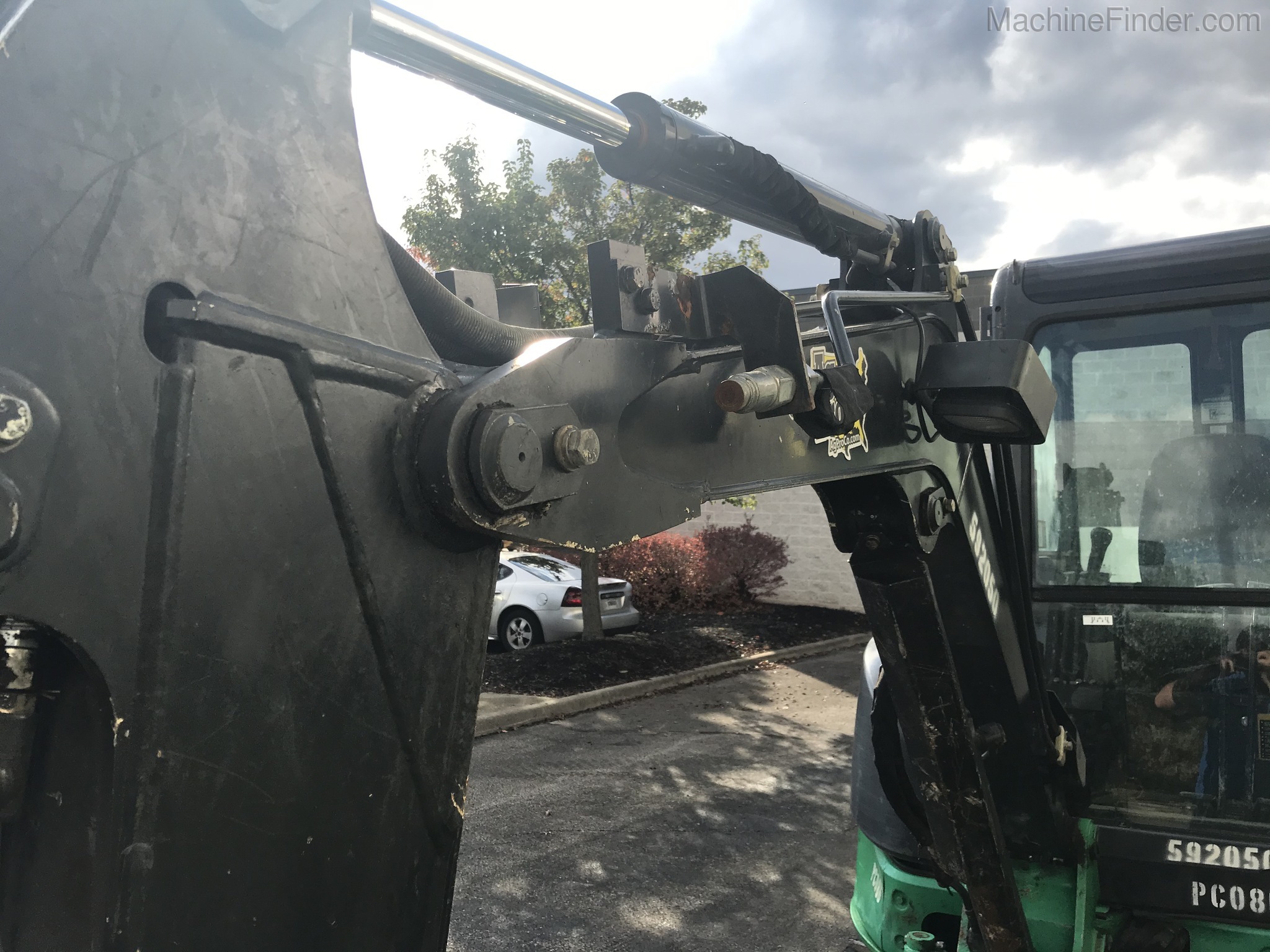 2014 John Deere 27D Image 6