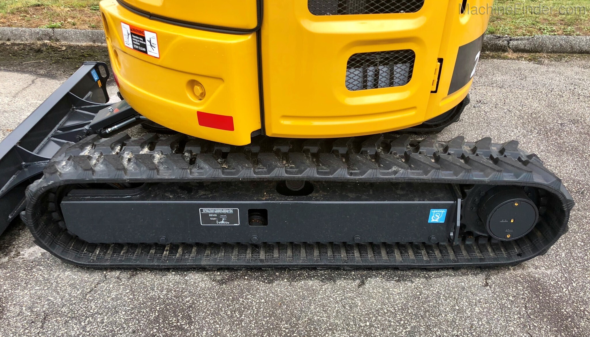 2021 John Deere 26G Image 5