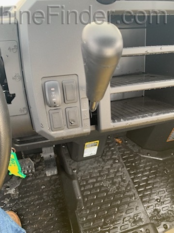 2020 John Deere XUV 835M Image 6