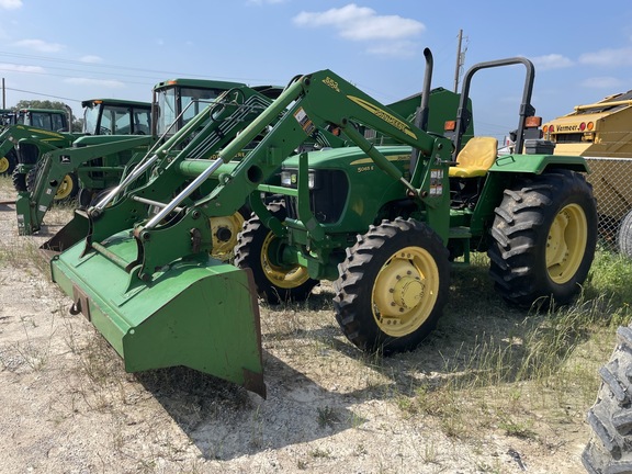 2012 John Deere 5065E Image 3