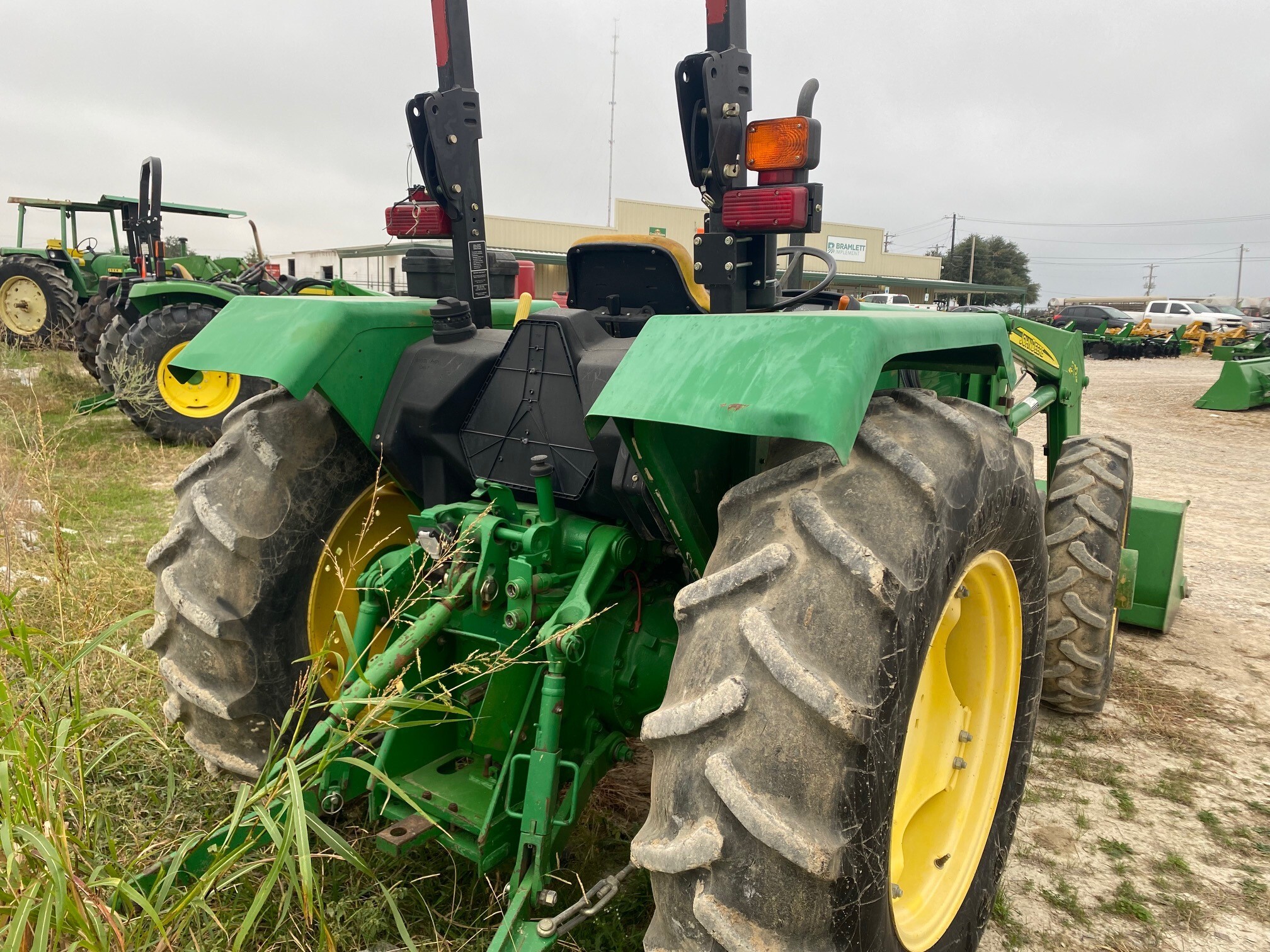 John Deere 5203 Image 7