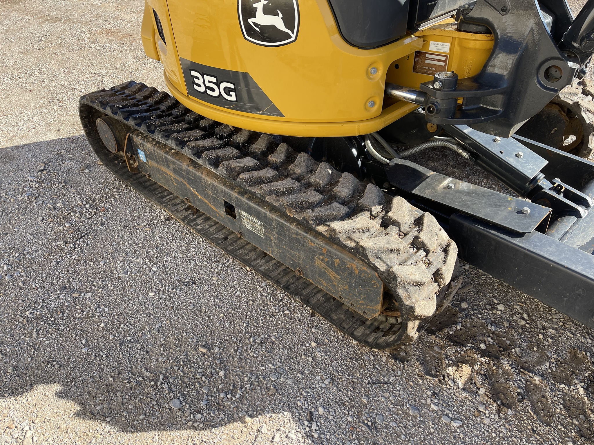 2021 John Deere 35G Image 12