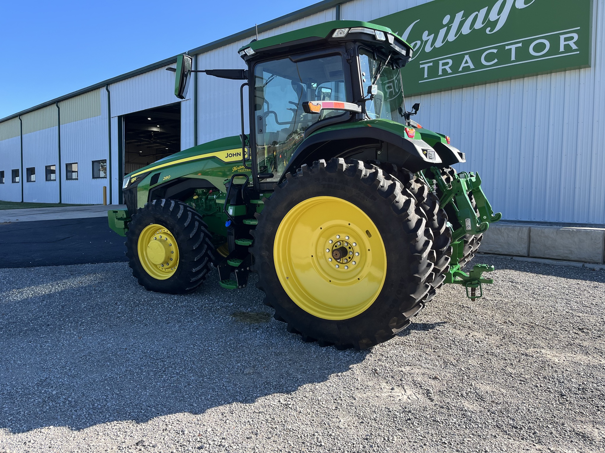  2023 John Deere 8R 280 at Heritage Tractor in Joplin, MO