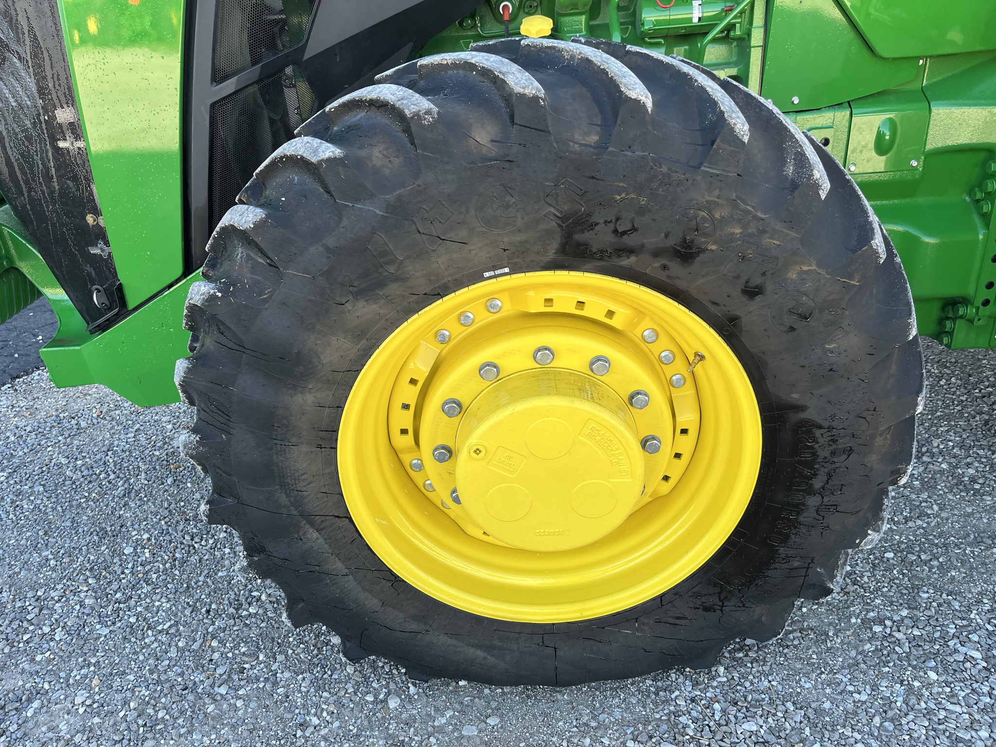  2023 John Deere 8R 280 at Heritage Tractor in Joplin, MO