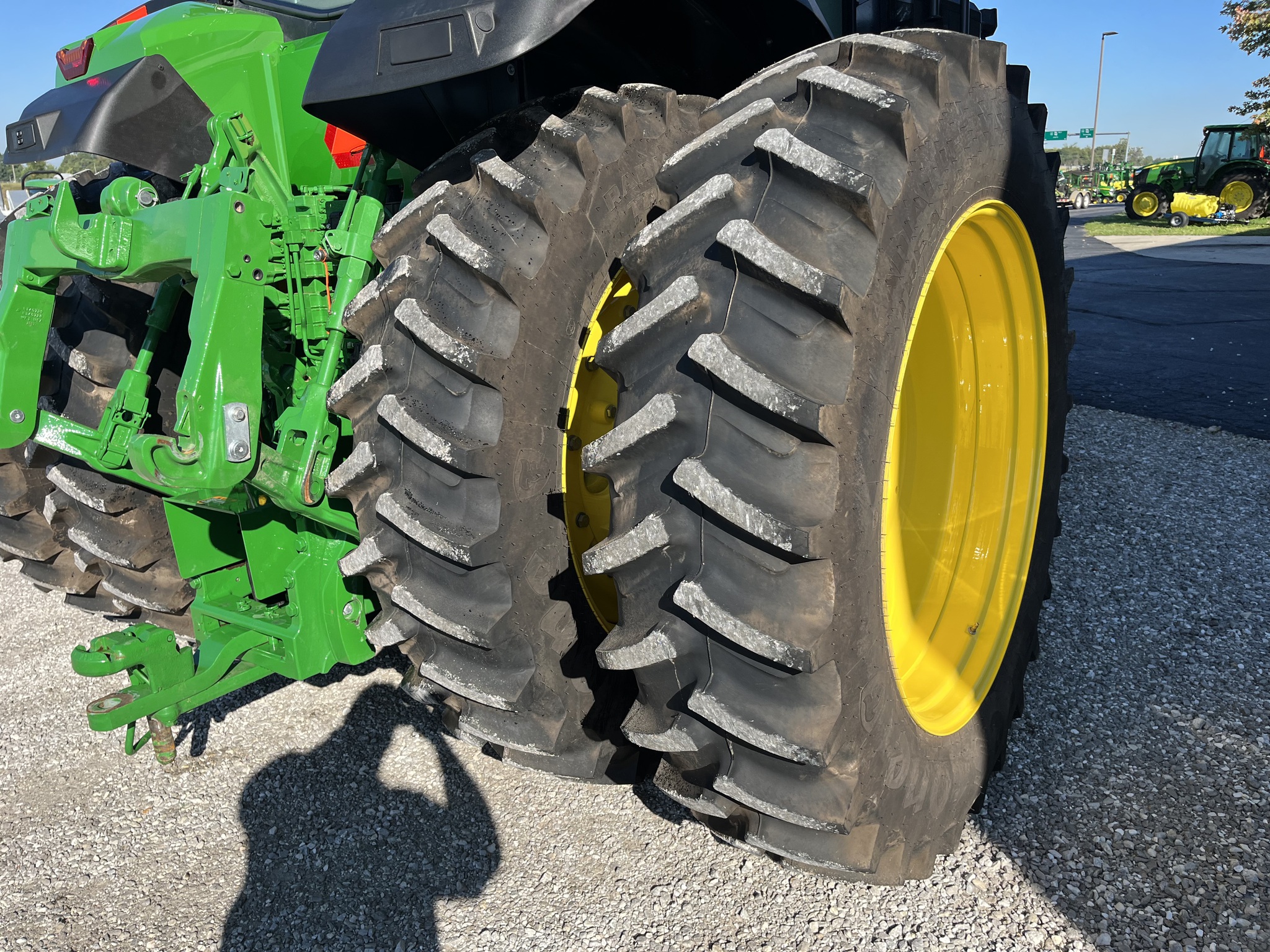  2023 John Deere 8R 280 at Heritage Tractor in Joplin, MO
