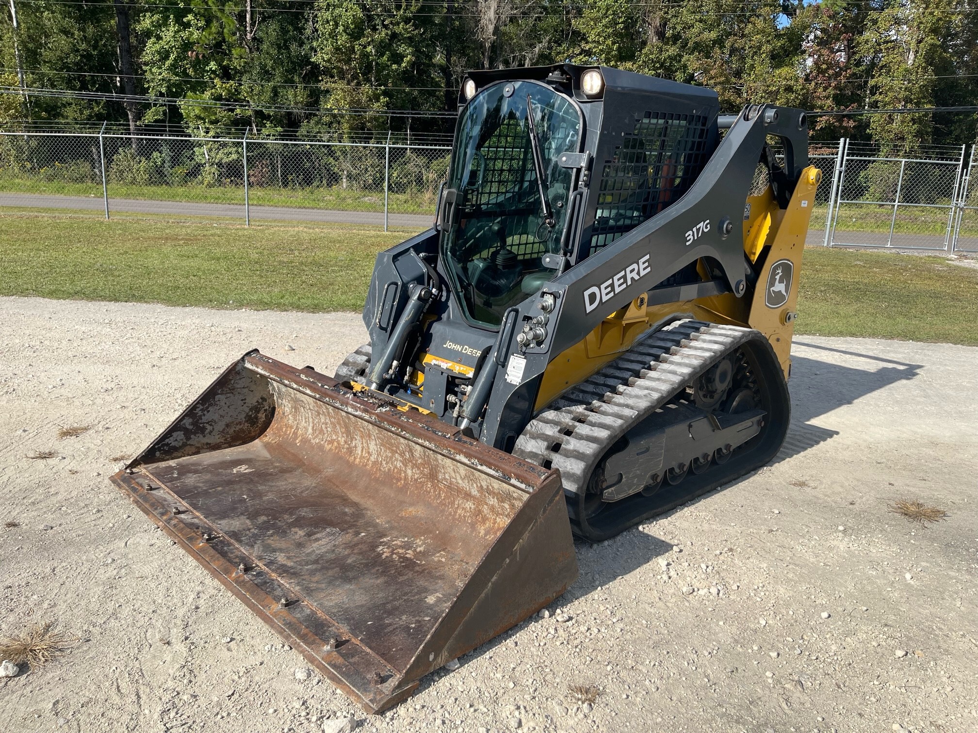 2021 John Deere 317G Image 1