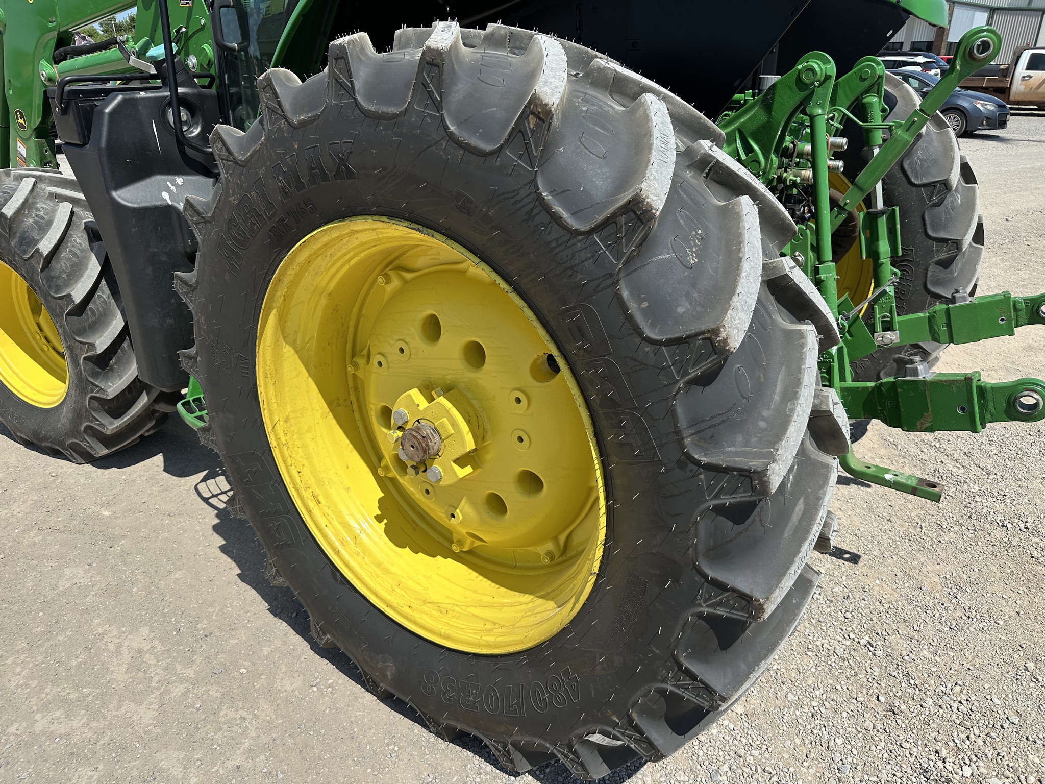 2023 John Deere 6120M Image 11